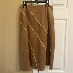 Ruff Hewn size 6 tan, frayed skirt, good condition, hits just past knee length